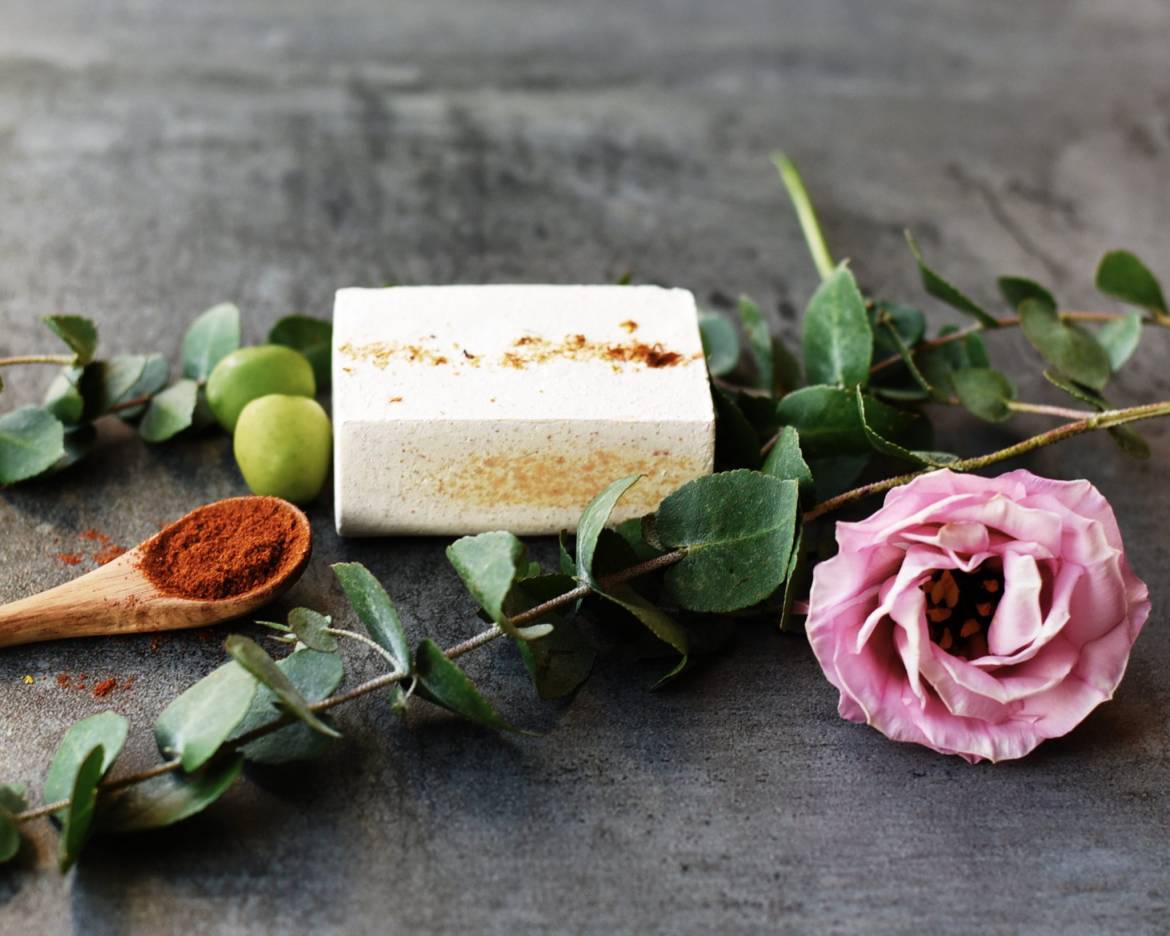 Damask-Rose-Geranium-Soap1.jpg