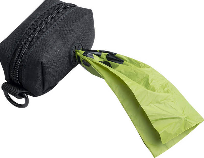 oh-crap-dog-bag-holder-bag-coming-out-of-the-back.jpg
