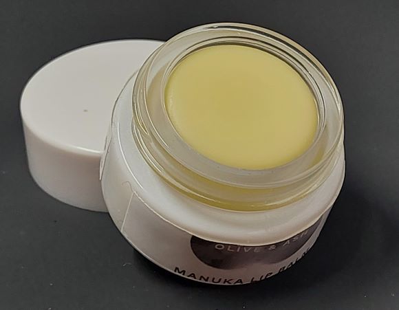 single-manuka-lip-pot1.jpg