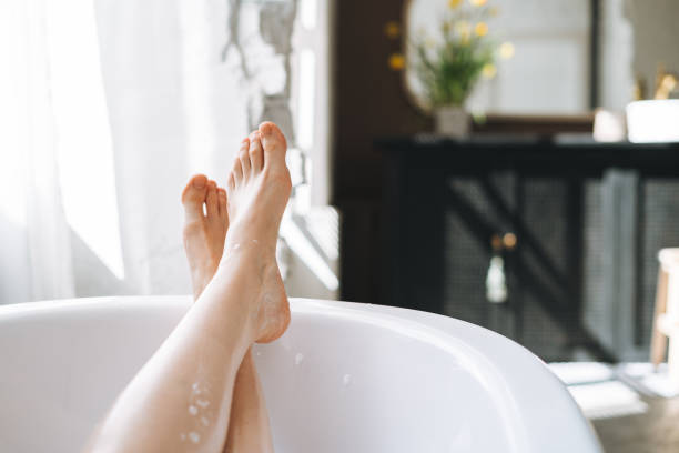 bathtub-relaxing-feet.jpg